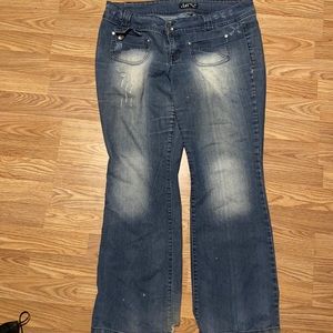 Theses are Lei Ashely low rise boot cut, denim, and are a size 15(junior)